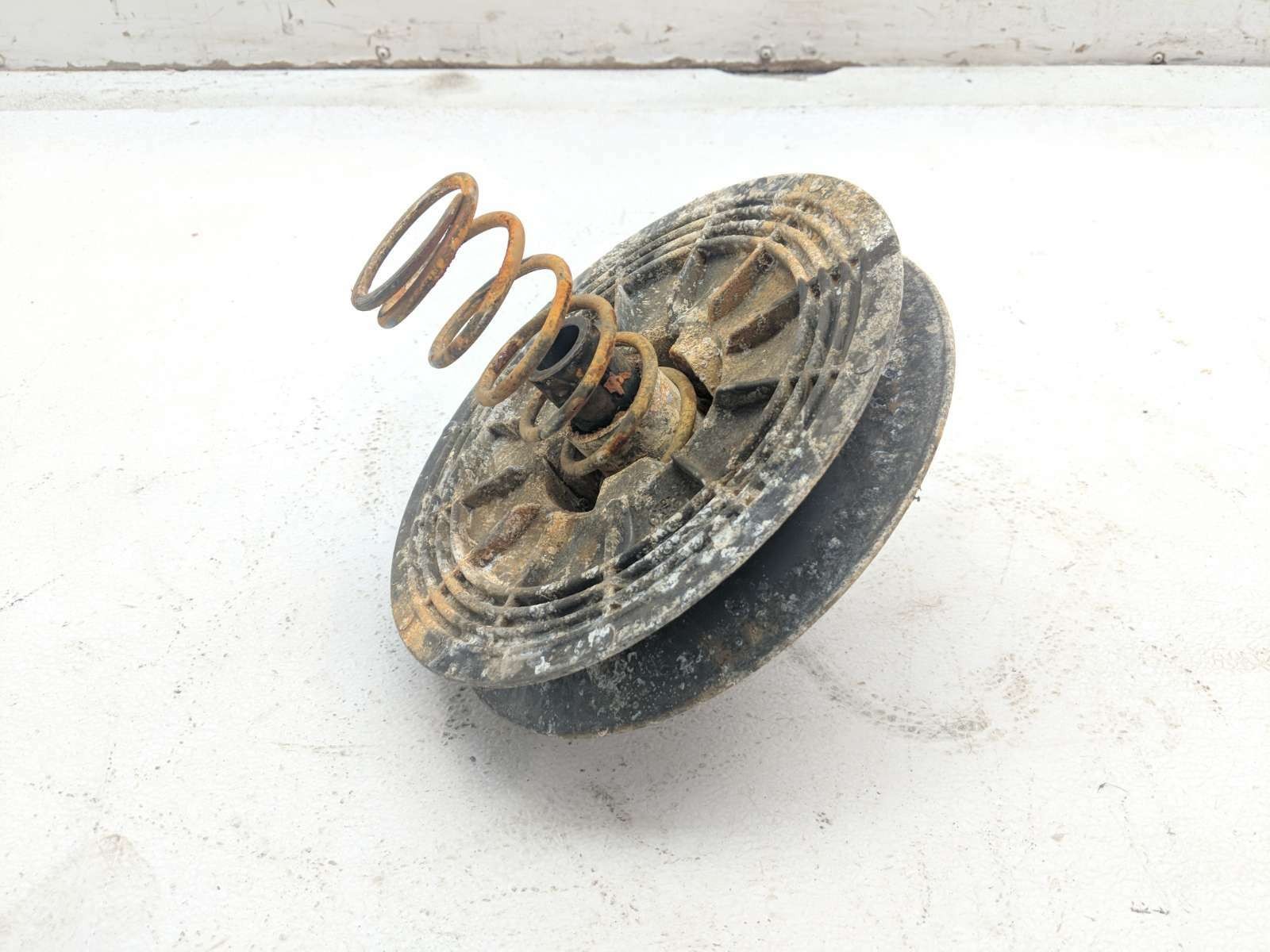 22 Can Am Outlander 570 CVT Secondary Driven Clutch