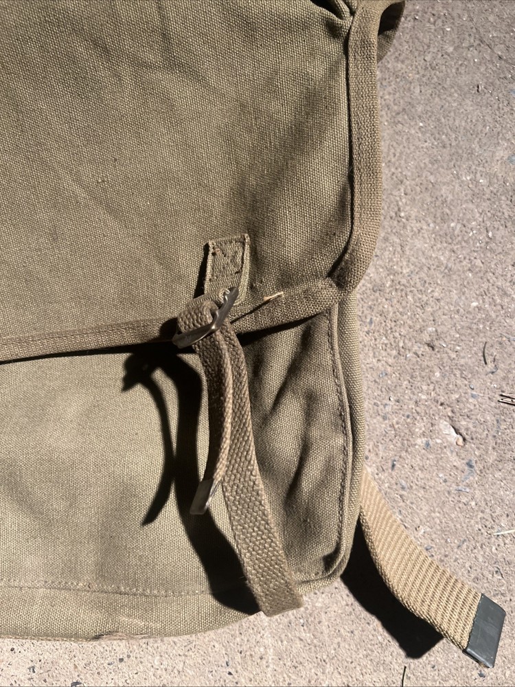 WW2 US Marine Corps Medical Pack Rare (EE440