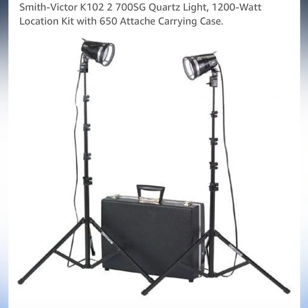 Smith-Victor SV portable "Attache" complete Location or studio Lighting Kit
