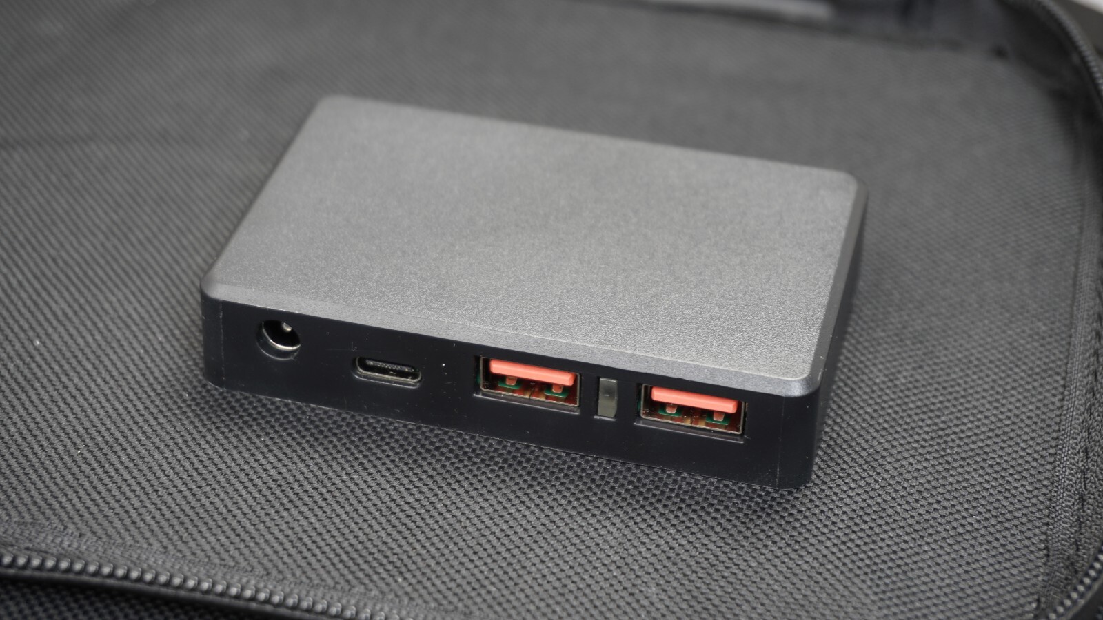 Portable Solar Panel, Foldable Solar Panels Folding Solar Charger with 60W