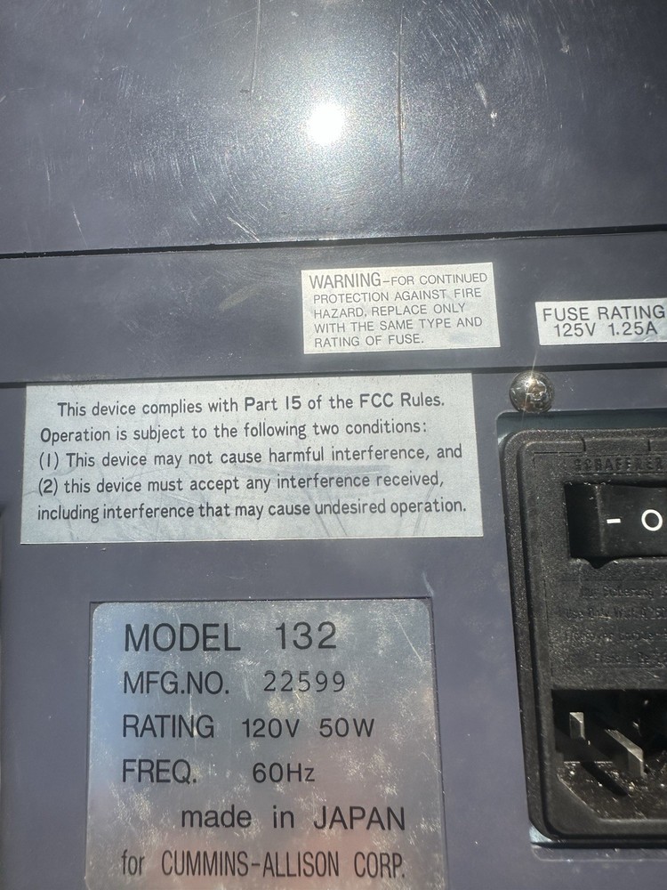 Cummins Model 132 Currency Counting Machine ￼