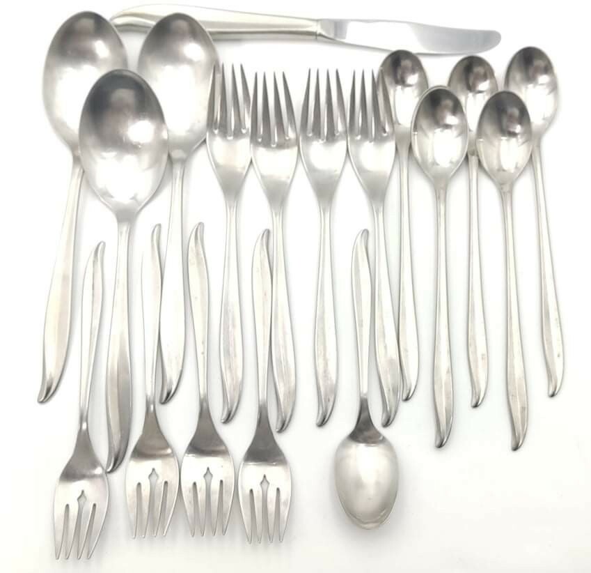 International INS4 Flatware Lot 18 pc.