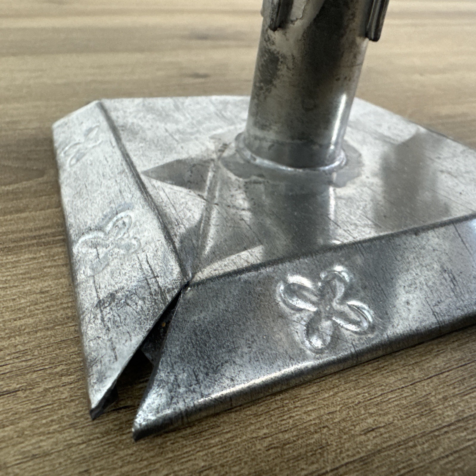 Elegant Rare Mexico Tin Art 25 FEATHER Candelabra Christmas Tree