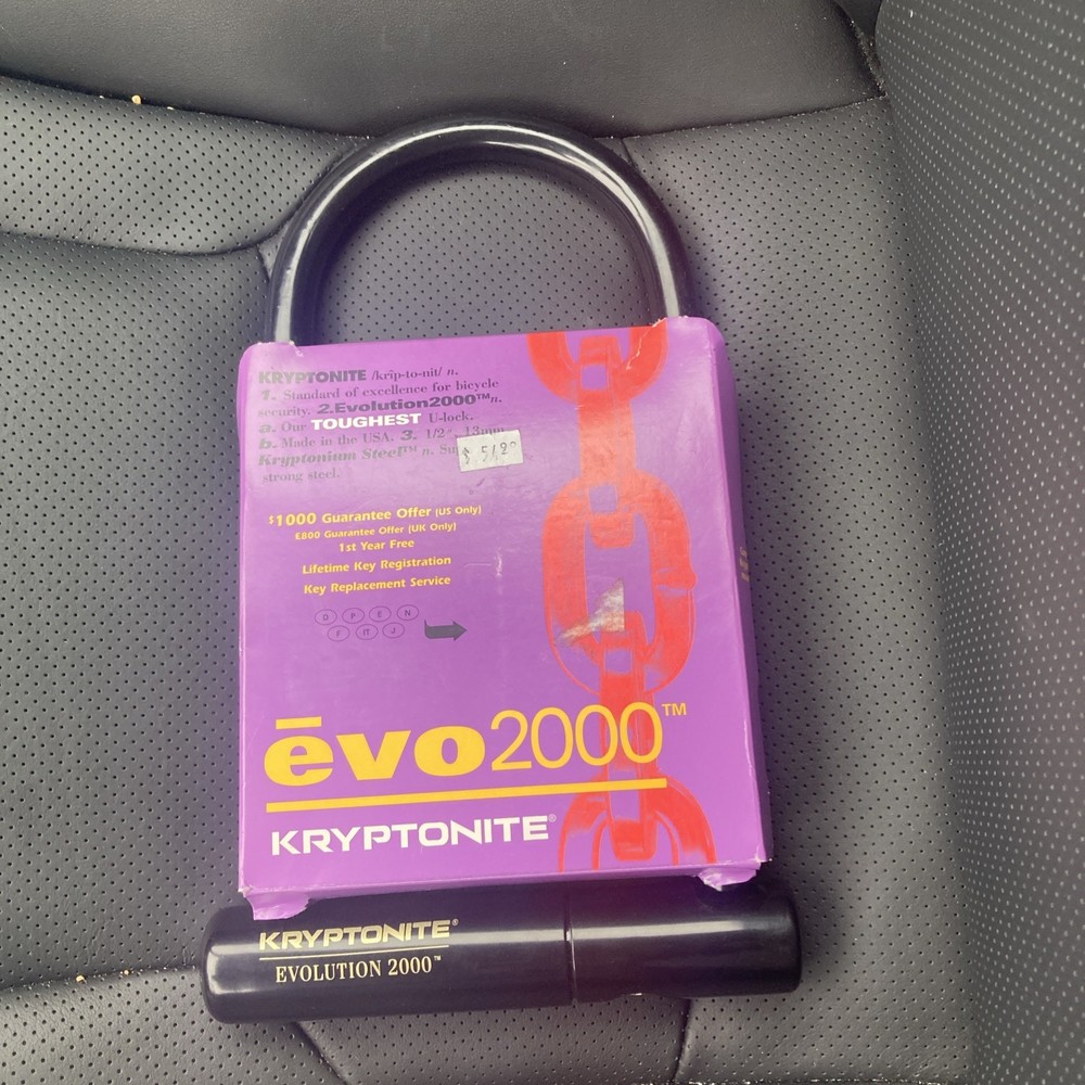 Kryptonite Evolution 2000 Bike Lock - 4" x 9" ...2 Keys...
