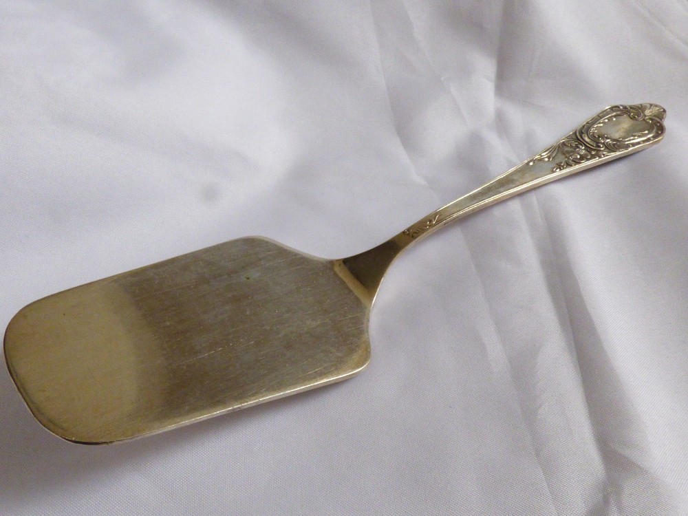 VTG MID CENTURY RUSSIAN 875 SOLID STERLING SILVER CAKE PIE SERVER SERVING PIECE