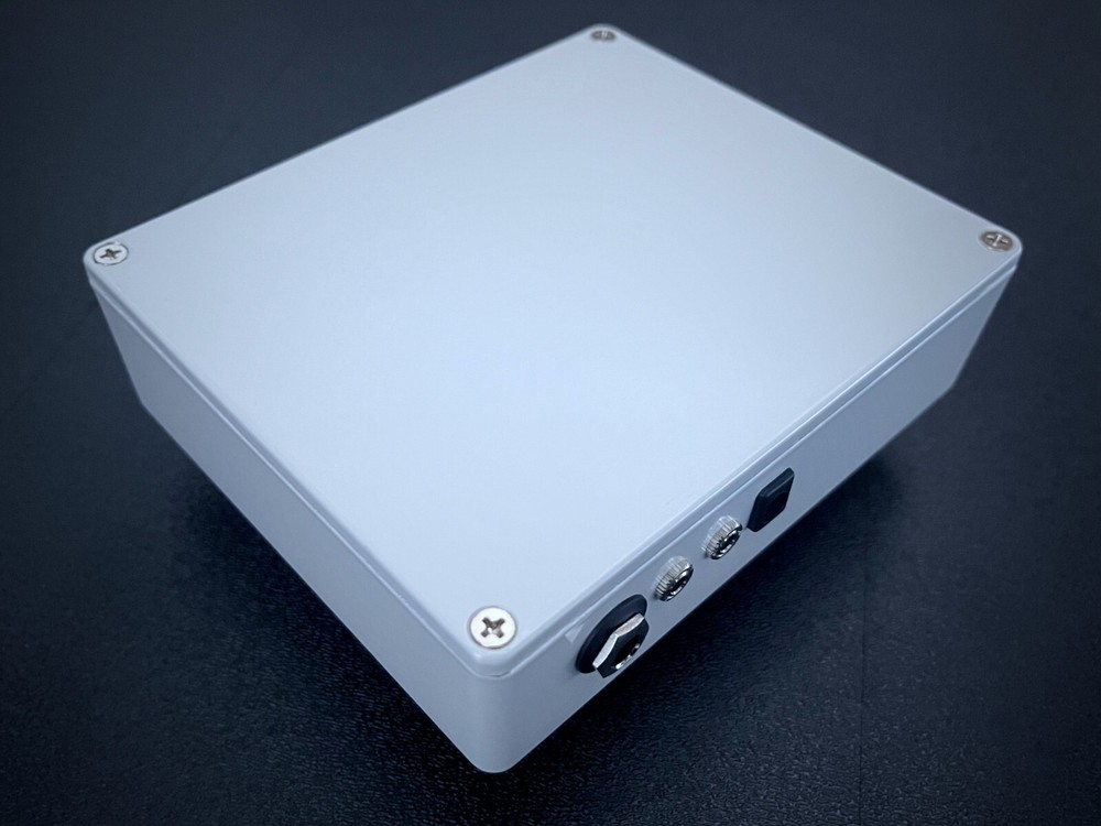 8-Bit Power Synthesizer (Handmade, Rucci)