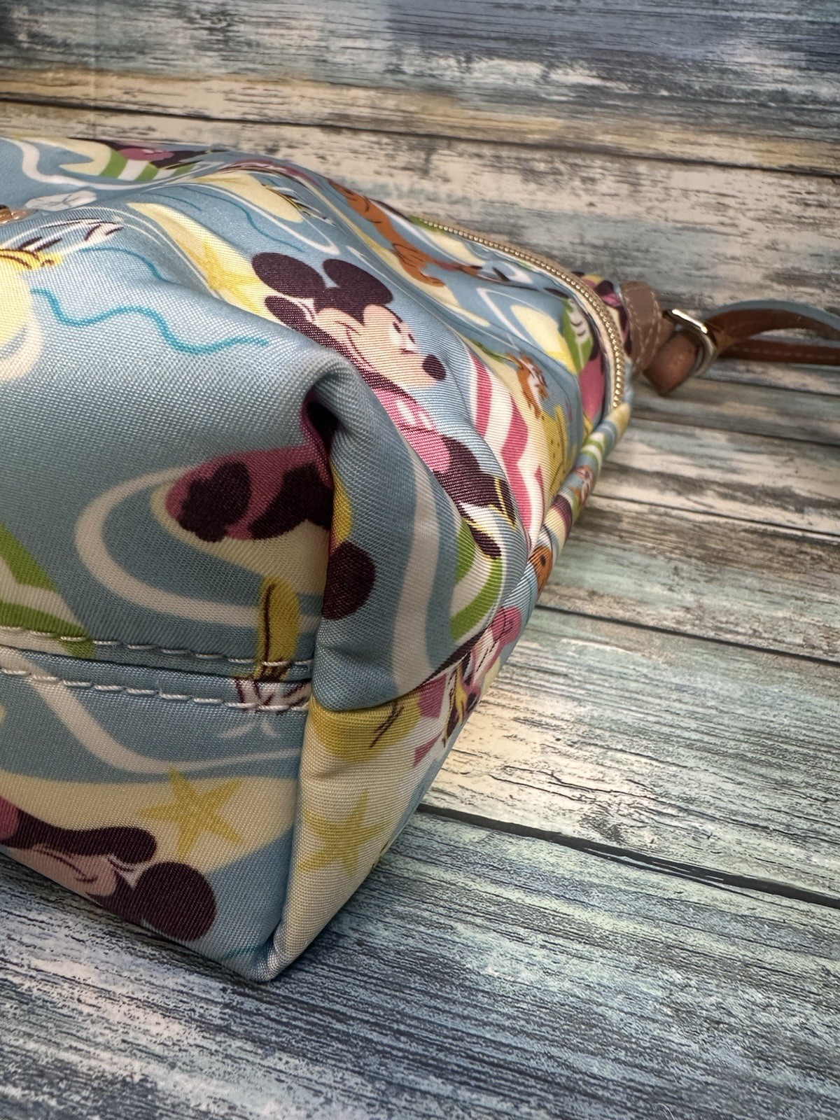 Disney x Dooney & Bourke Beach Nylon Letter Carrier Mickey PreOwned w/Tags