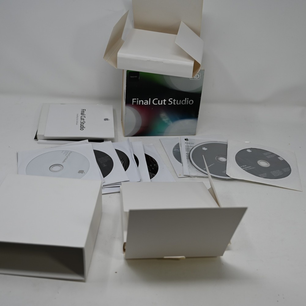 Apple Final Cut Studio HD Upgrade Edition Complete w/ Discs