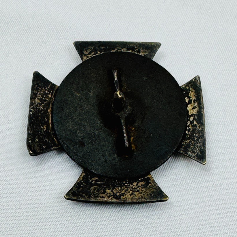 Imperial German WWI Iron Cross 1st Class 1914 Screwback Mounting