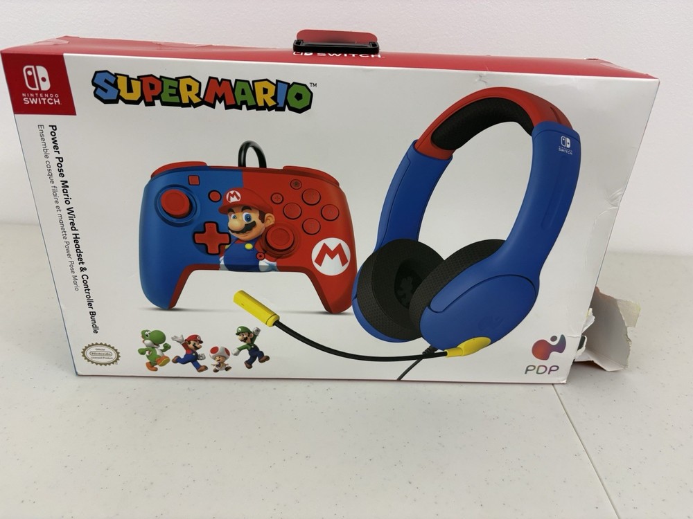 Official Nintendo Switch Wired Headset + Controller - New - Damaged Box