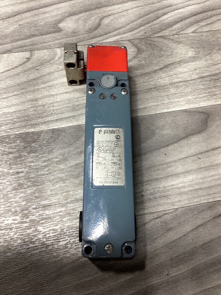 Solenoid Interlock Switch with Key FG 60DD1E0A #116M11-B