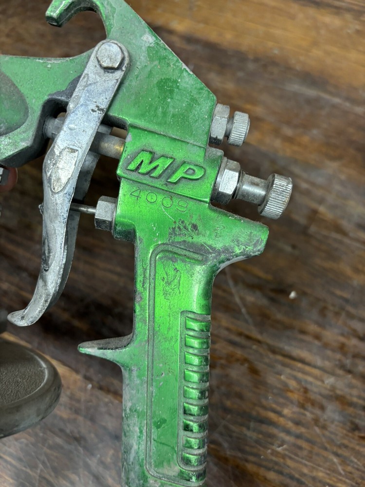 MP 4009 spray paint gun
