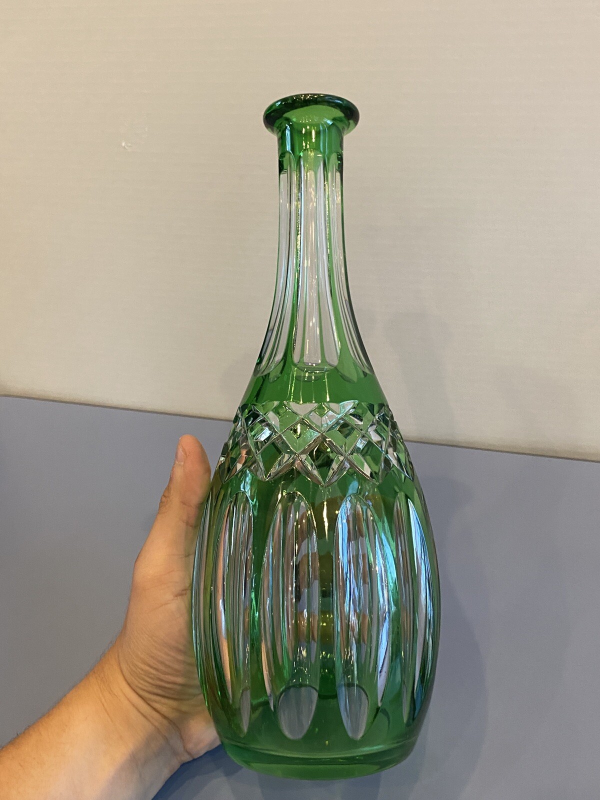 STUNNING VTG Emerald Green Cut To Clear Crystal Decanter W/Stopper 15.25"H