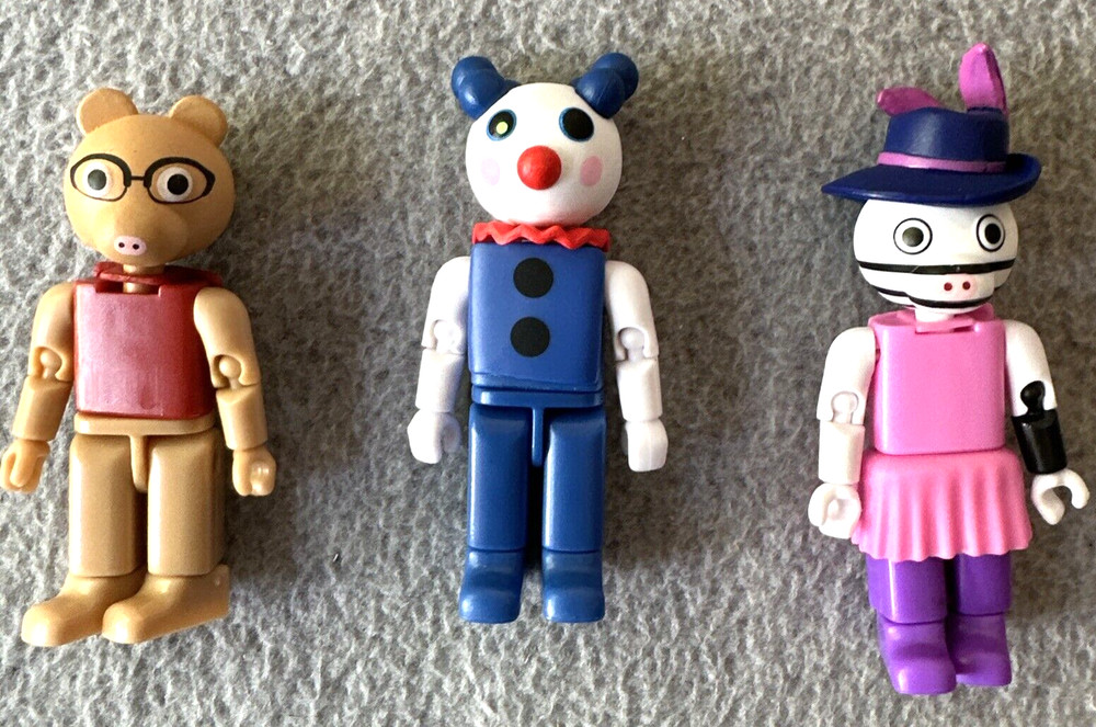 Piggy Roblox Carnival Building Set with Figures Chapter 8 with Code