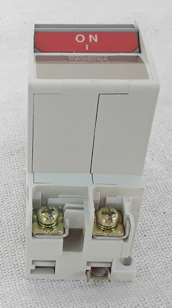 Mitsubishi Circuit Protector CP30-BA AC220V