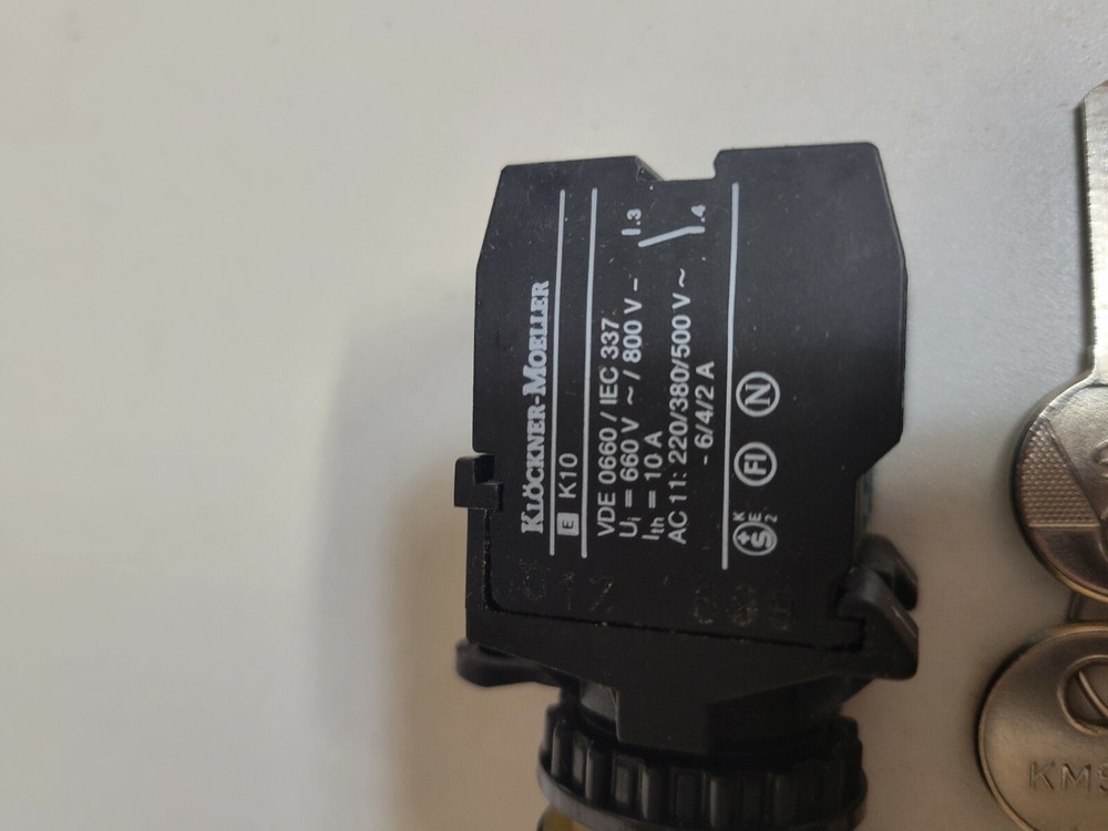 Klockner Moeller EK10 Key Selector Switch with 2 keys