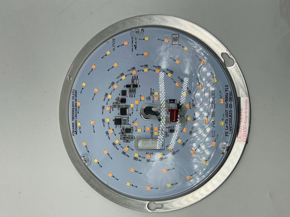 HAMPTON BAY ASHBY PARK 52 IN CEILING FAN REPLACEMENT LED LIGHT