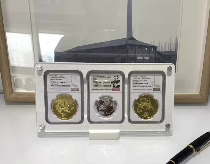 3 Grids Colored Desktop Display Frame Protective Case For NGC/PCGS Holder