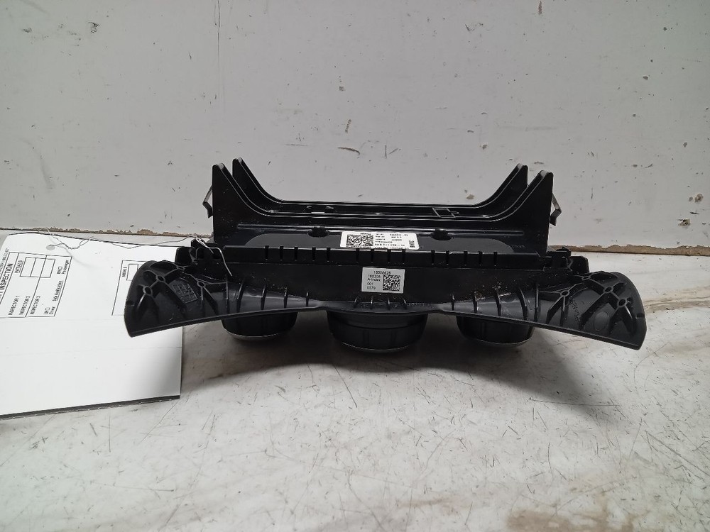 Used A/C Selector Switch fits: 2016 Mini COOPER HT w/automatic temperature contr