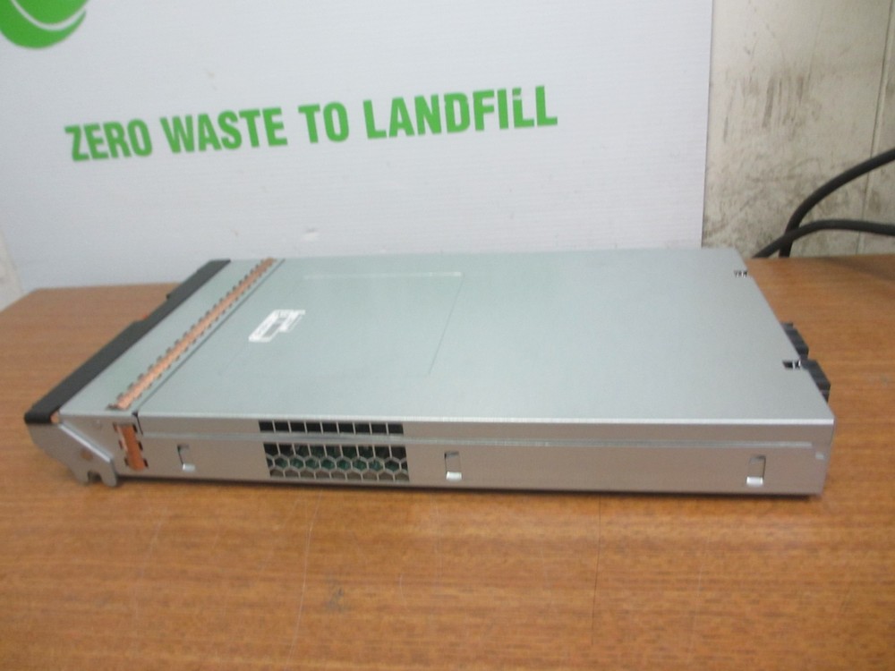 NetApp 111-00237+E3 Hard Drive Array Controller Module