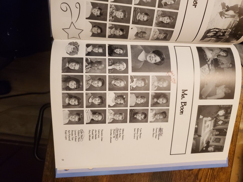 Pine Tree Intermediate School 2004 Yearbook