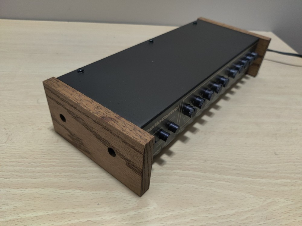 Audio Control Model 520 Series B Stereo Equalizer Subsonic Filter - See Video!