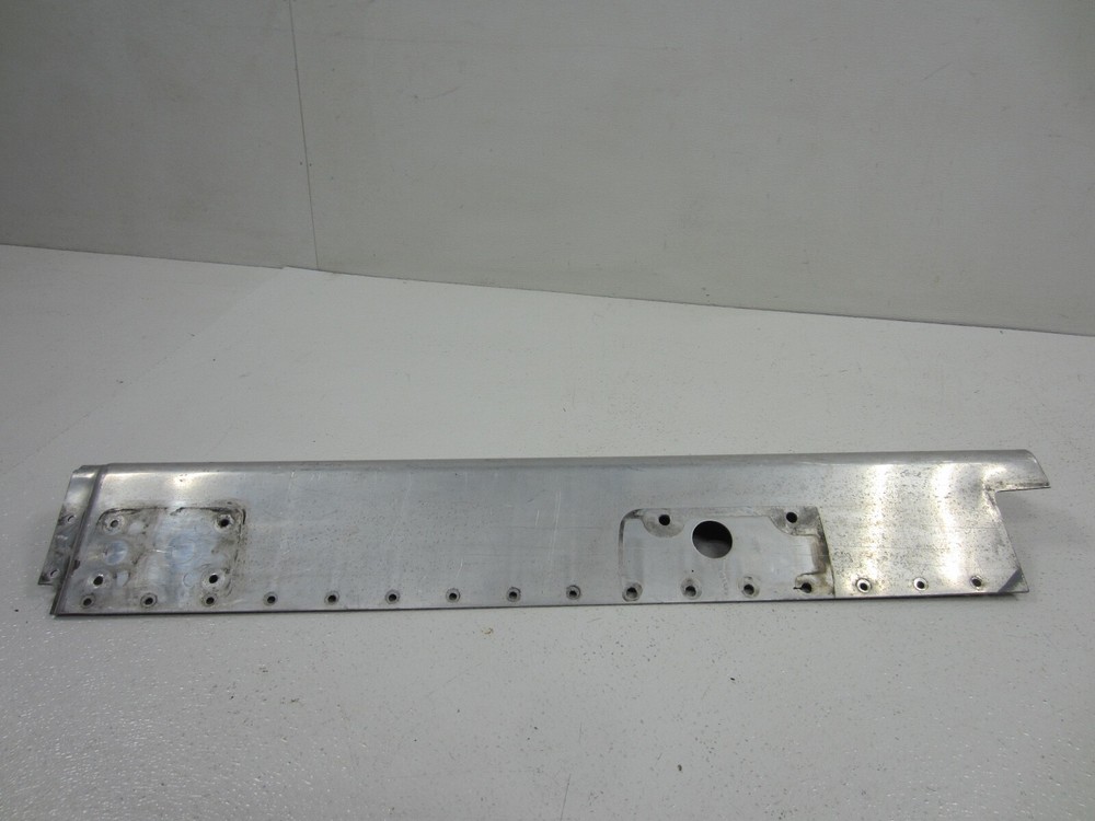 Peterbilt 379 Front Right Passenger Grill Trim