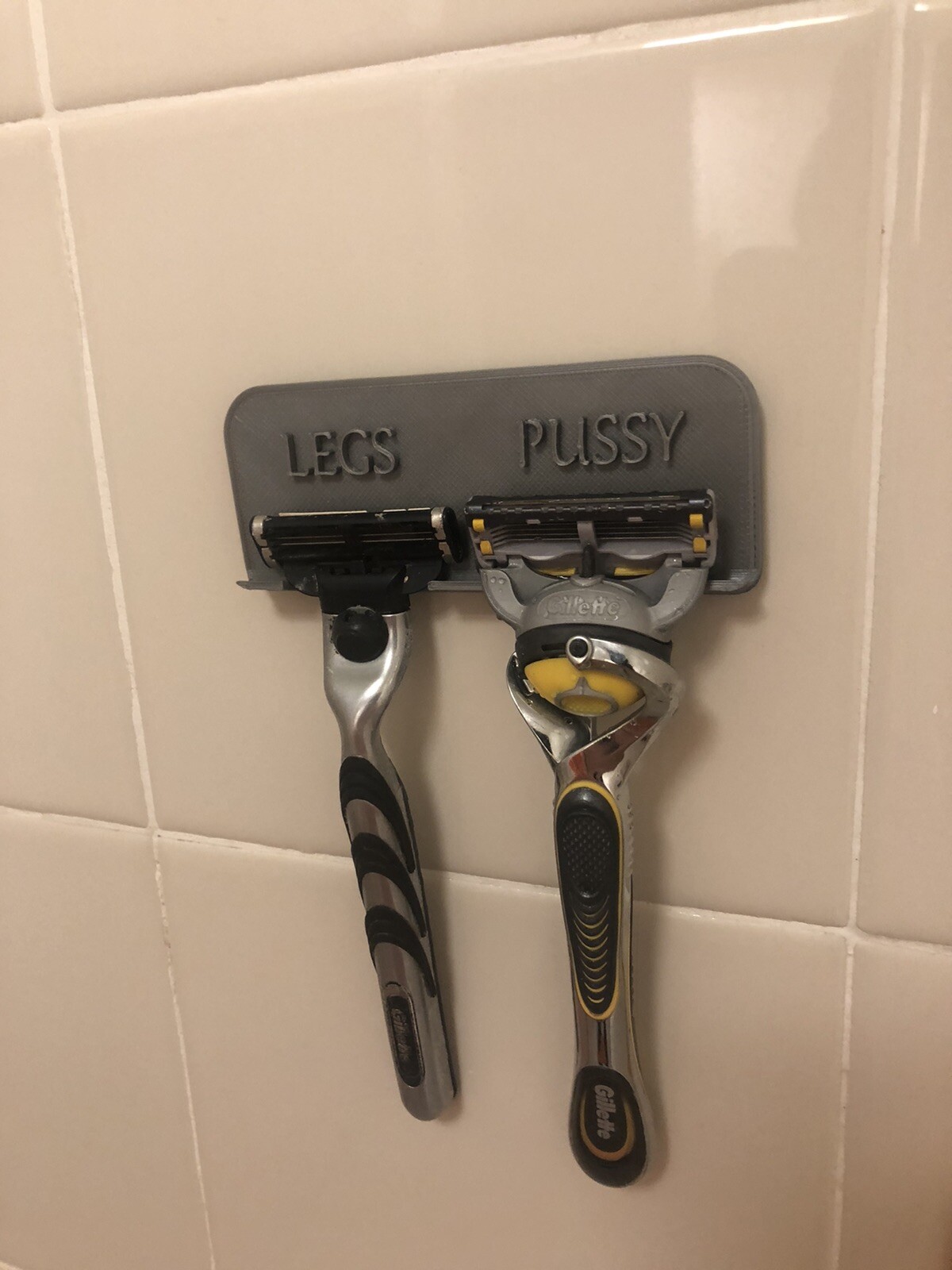 shower razor holder “Legs Pussy” Organizer