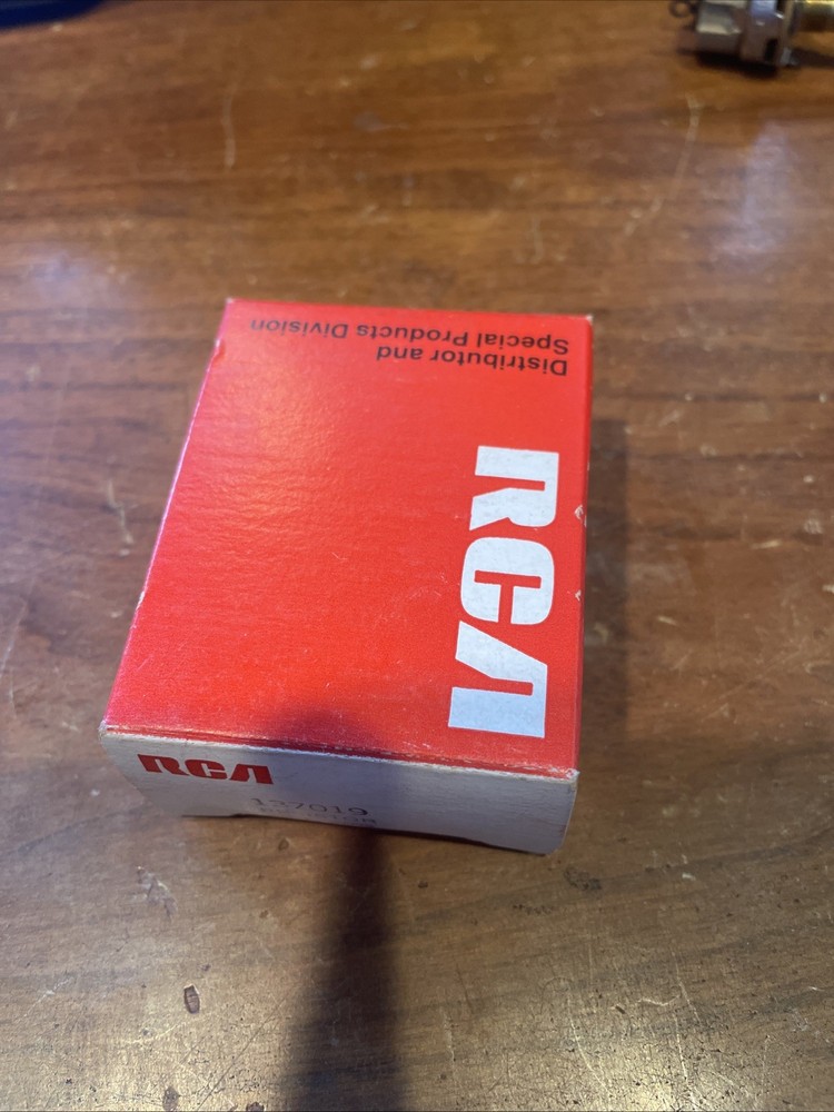 New Old Stock RCA Variable Resistor Push Pull Switch 40k Ohm Part # 137019