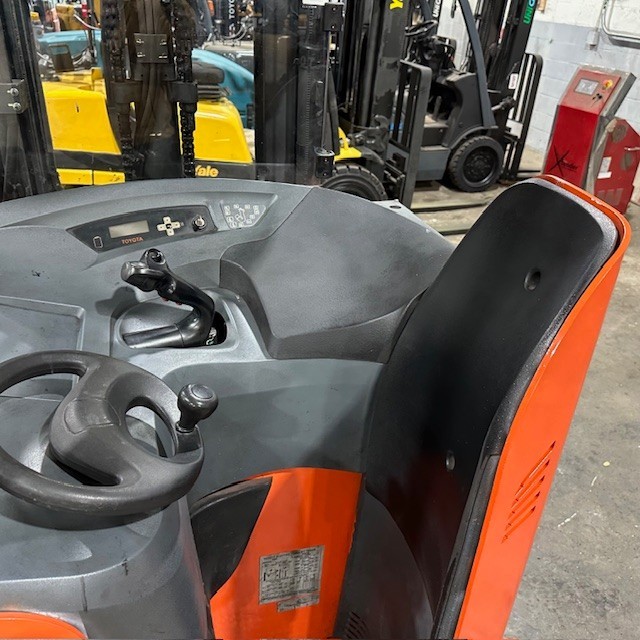 2019 Toyota 9BRU23 4500lb Used Reach Forklift Triple Mast Sideshift 4564 Hours