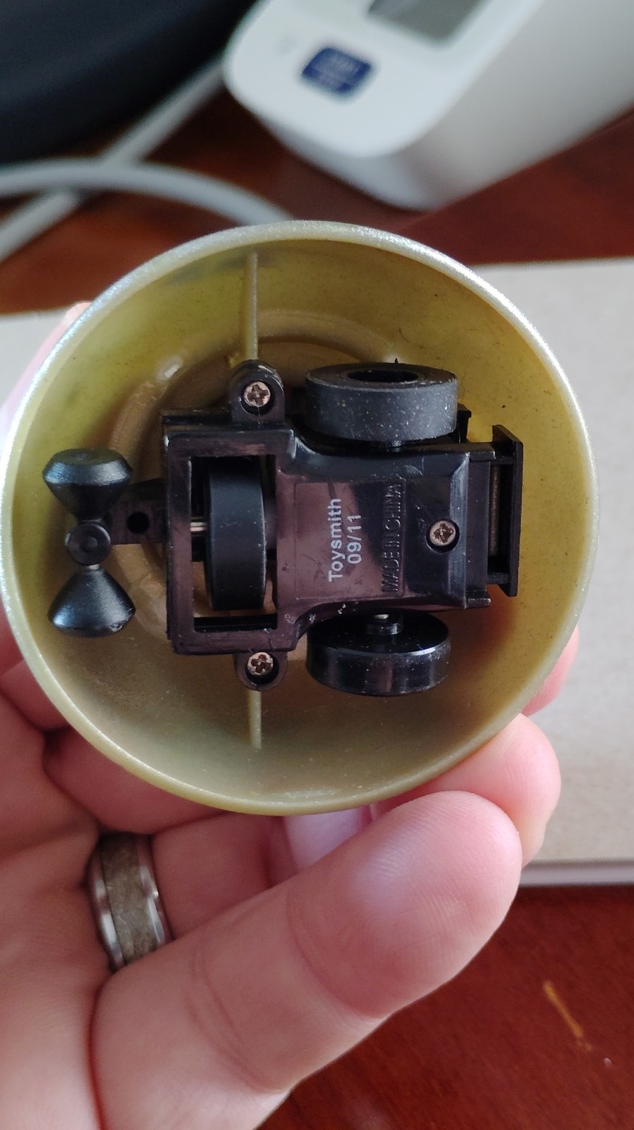 Toysmith Wind-Up UFO Alien Toy Silver Space Theme Boys & Girls MPN 09/11