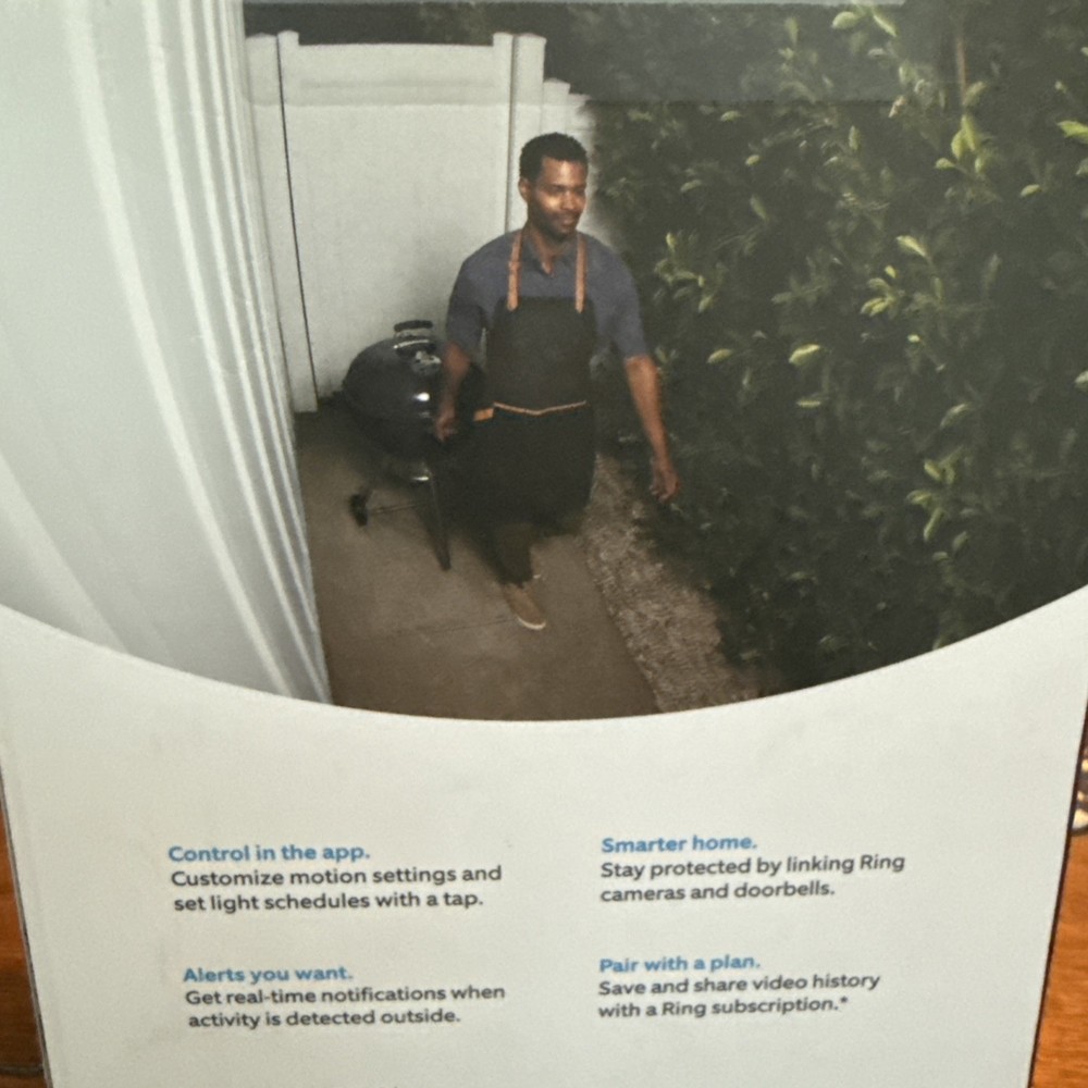 Ring Spotlight Cam Plus, Battery - Black