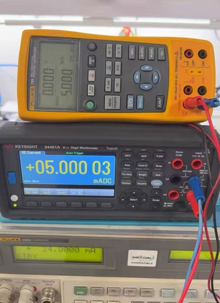 Fluke 725 Multifunction Process Calibrator CALIBRATED !