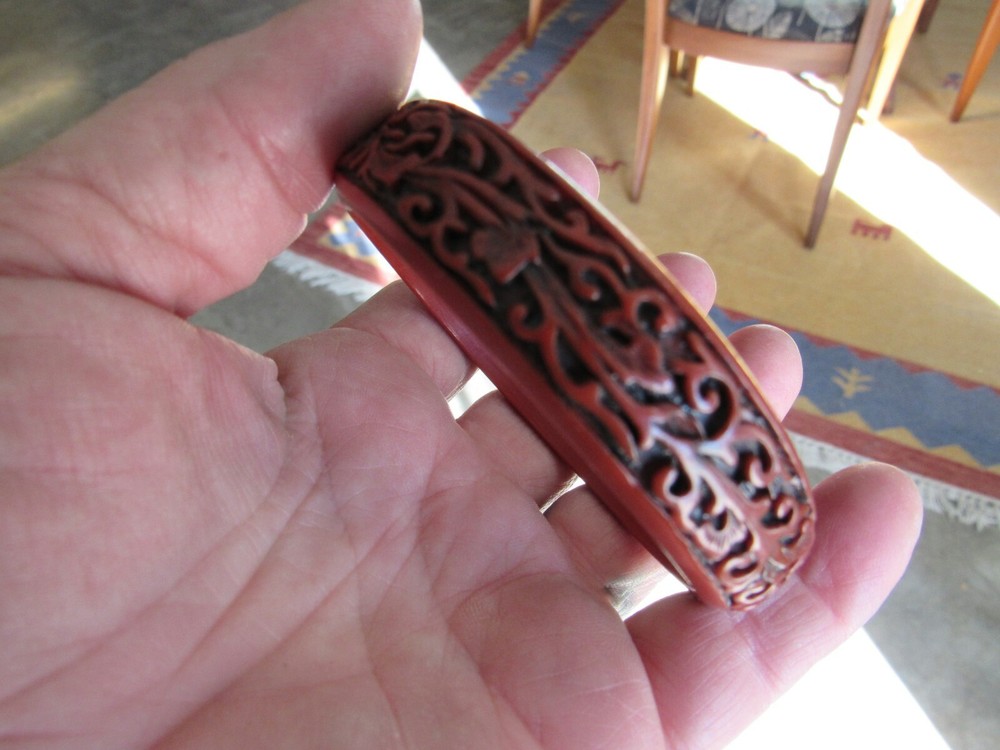 Cinnamon Red Carved Lucite Bangle