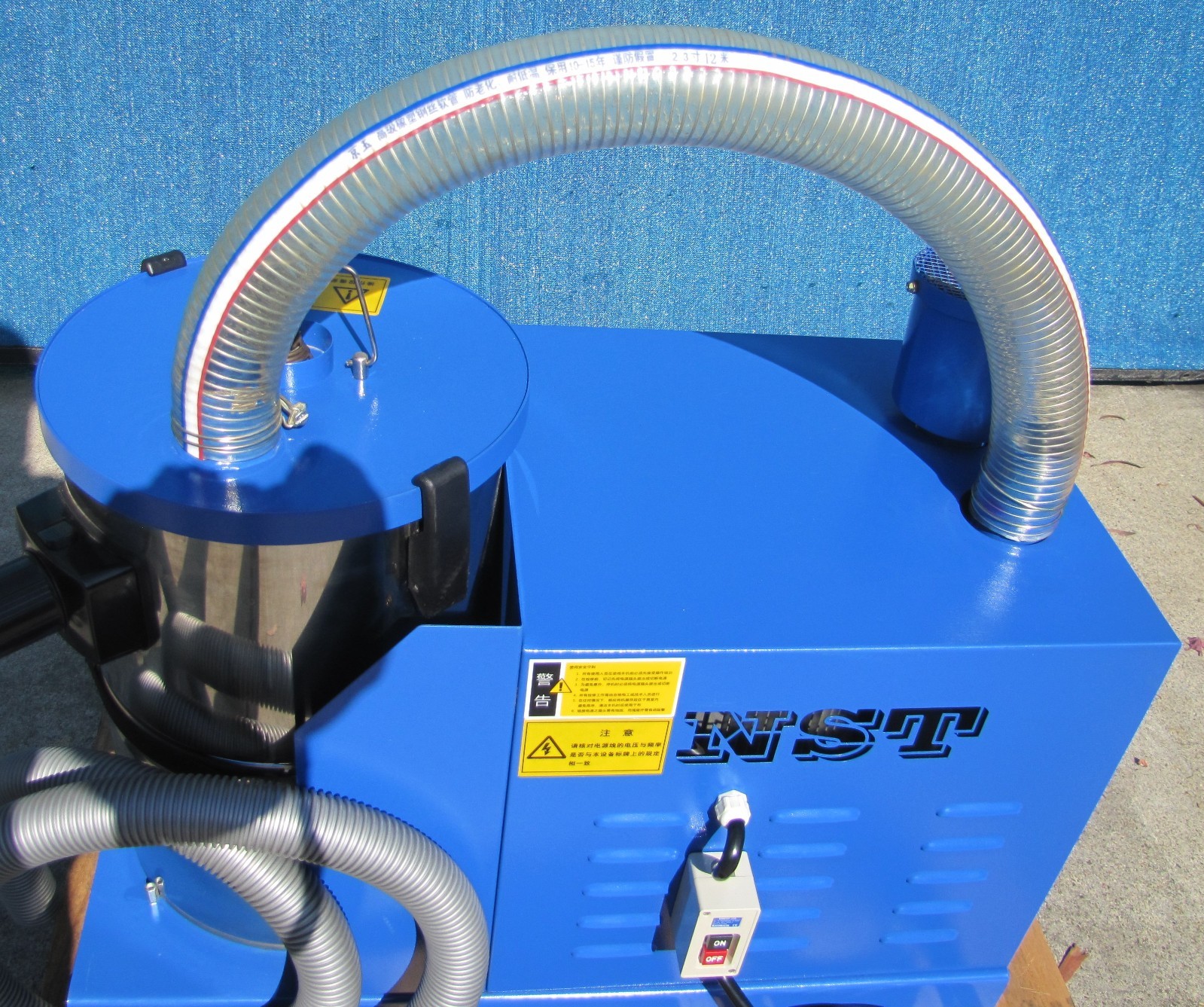 NST 4.5 HP Vacuum Dust Collector With Canister & Hose 230V 3 Ph Strong Suction