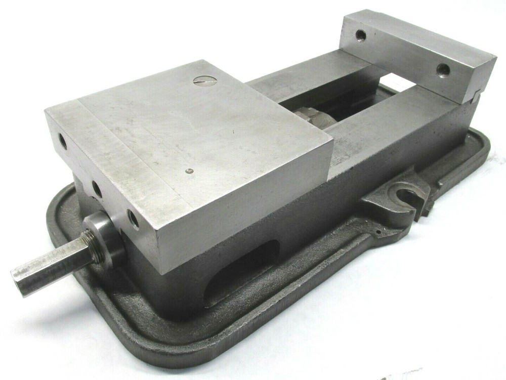 KURT ANGLOCK 6" MILLING MACHINE VISE - #D60