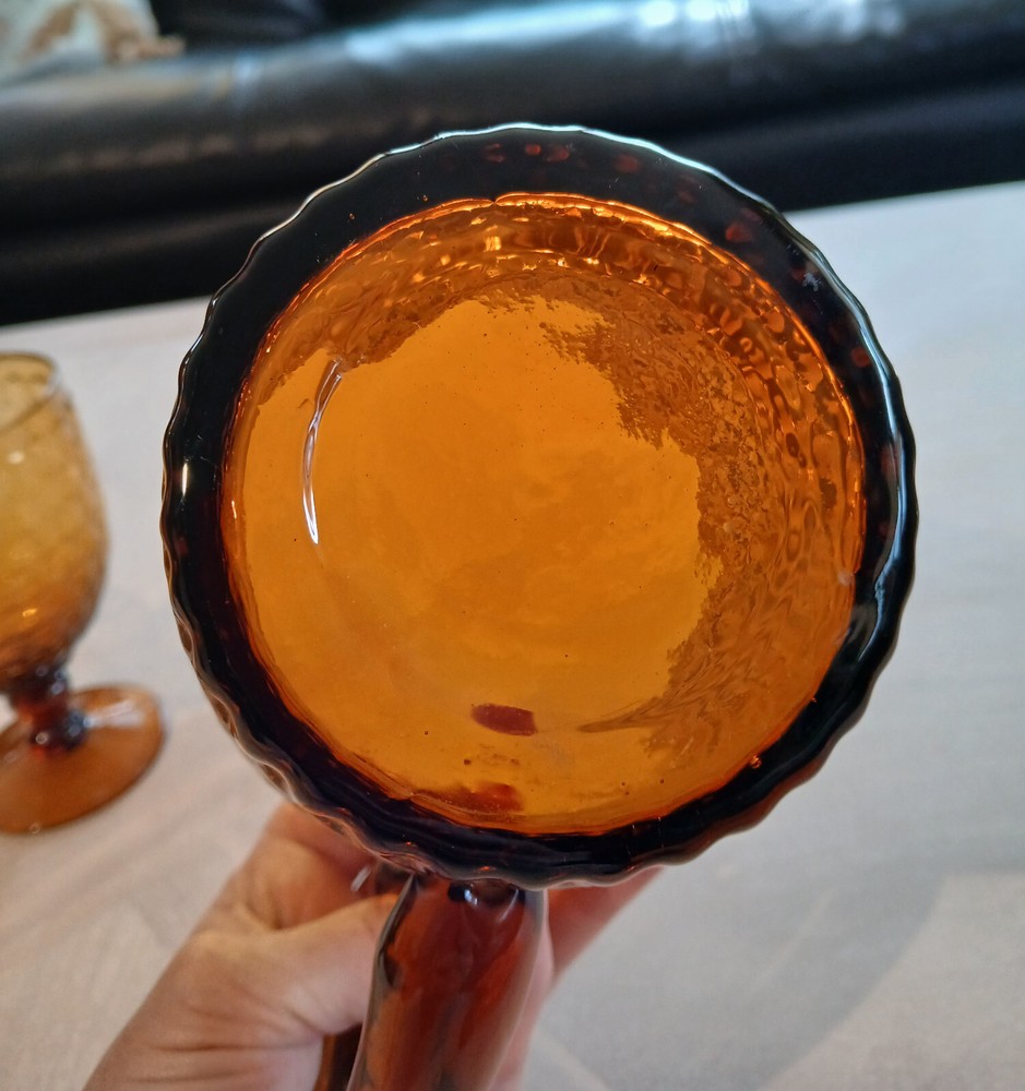 VTG lass Ware Applied Handle Pitcher 2 Goblets Honey Gold w/ Honey Comb Pattern