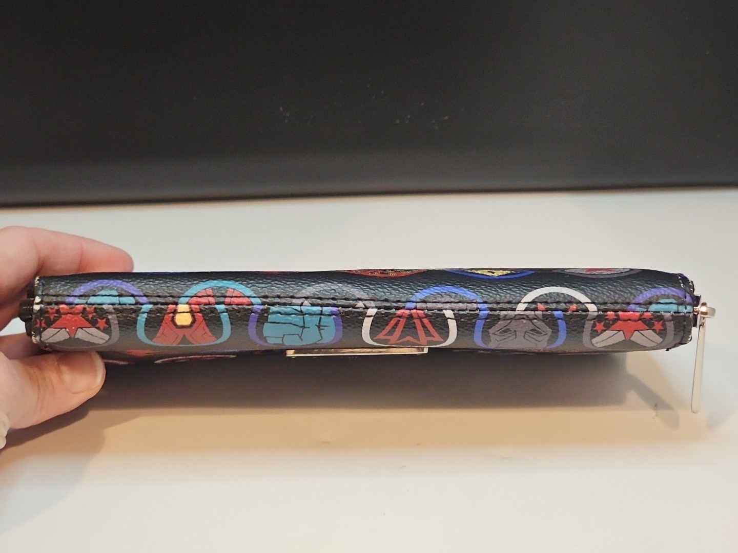 Loungefly Marvel Avengers Infinity War Icons Clutch Zip Around Wallet RARE 2018