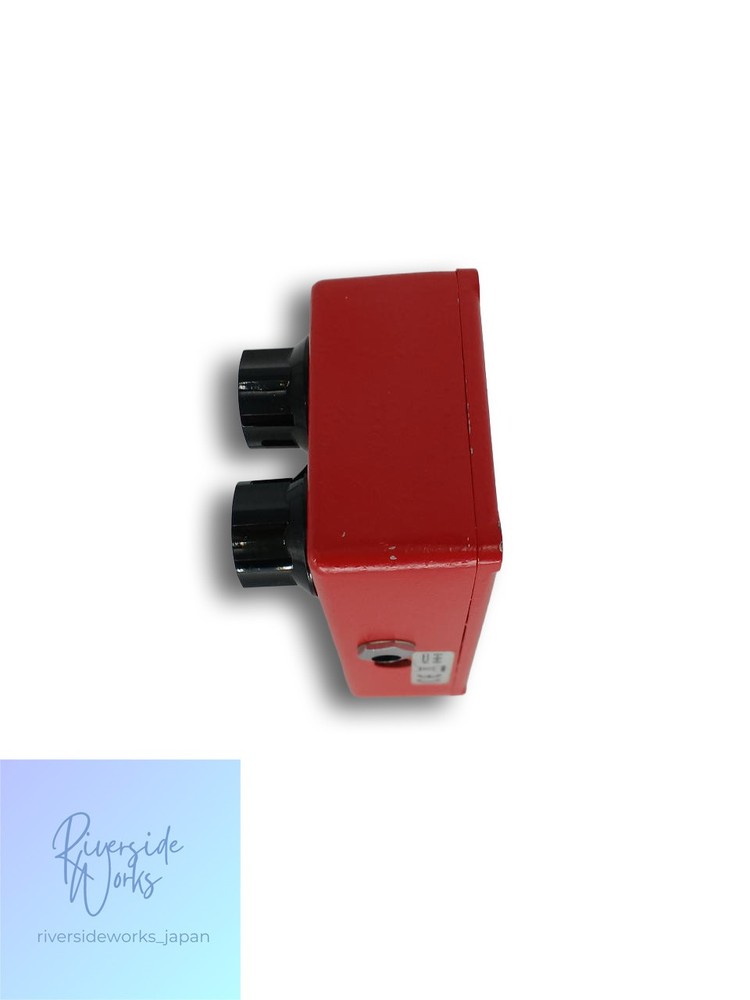 MXR Dyna Comp Compressor Effects Pedal for Guitar