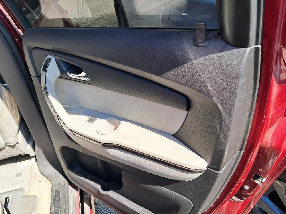 ACADIA 2011 Glove Box 5006832