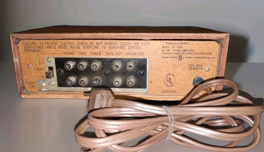 Realistic SA-101 31-1983 Solid State Stereo Amplifier - Powers Up/Untested