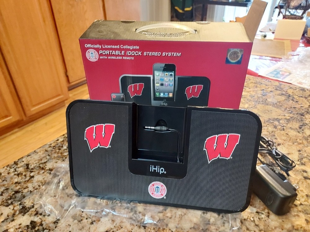 Portable I dock Stereo System With Wireless Remote WISCONSIN BADGERS
