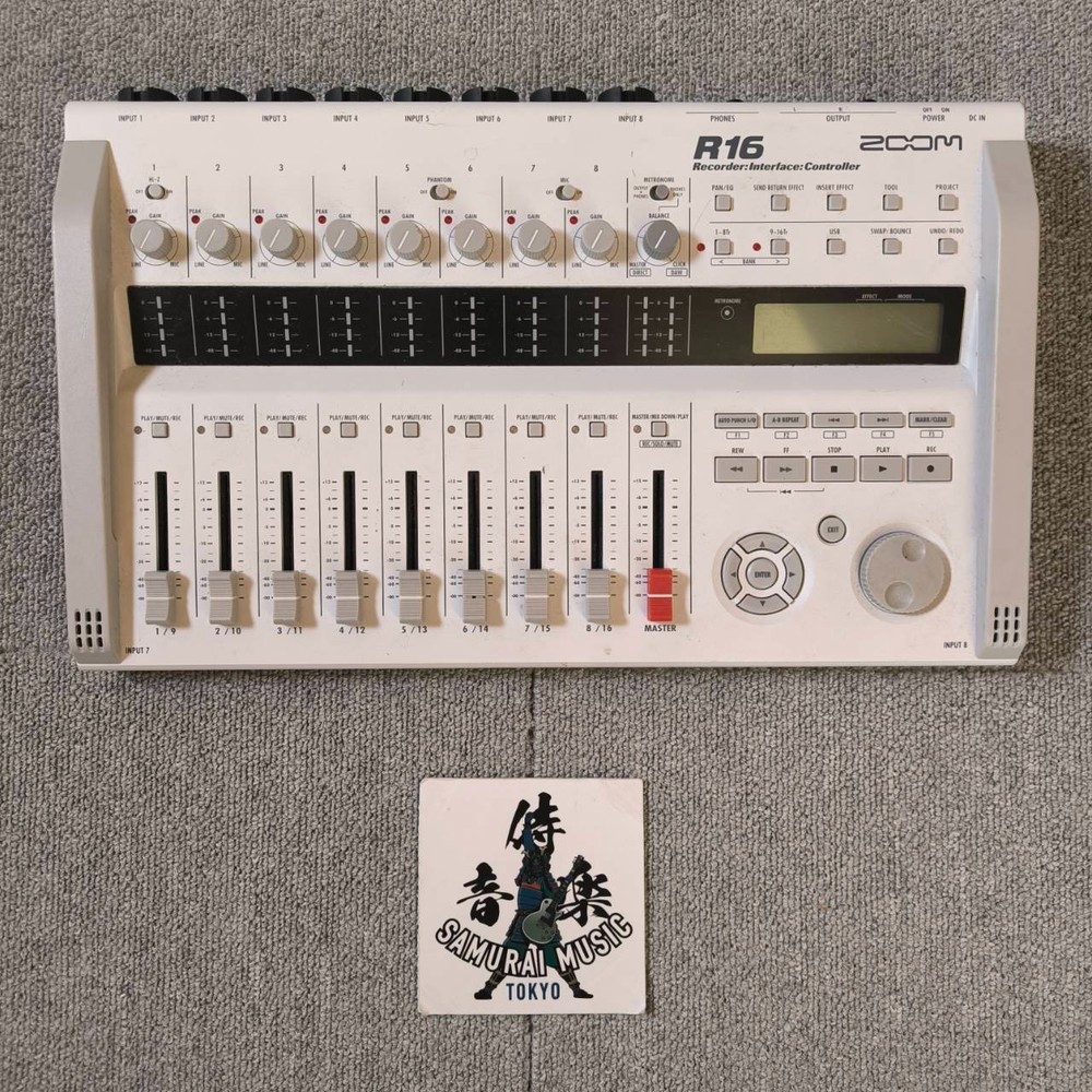 ZOOM R16 Portable Multitrack Recorder Controller and Interface Body Only ※READ