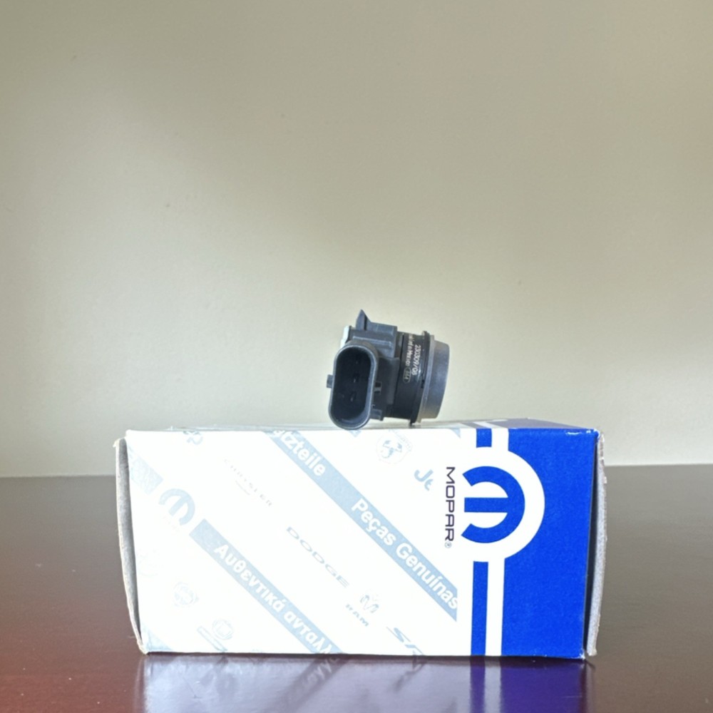 Park Assist Camera Control Module Mopar 52112205AA