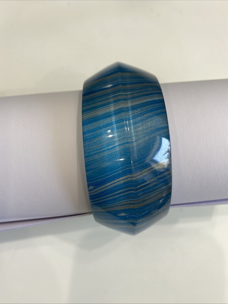 vintage chunky Blue Plastic Marbleized Bangle Bracelet