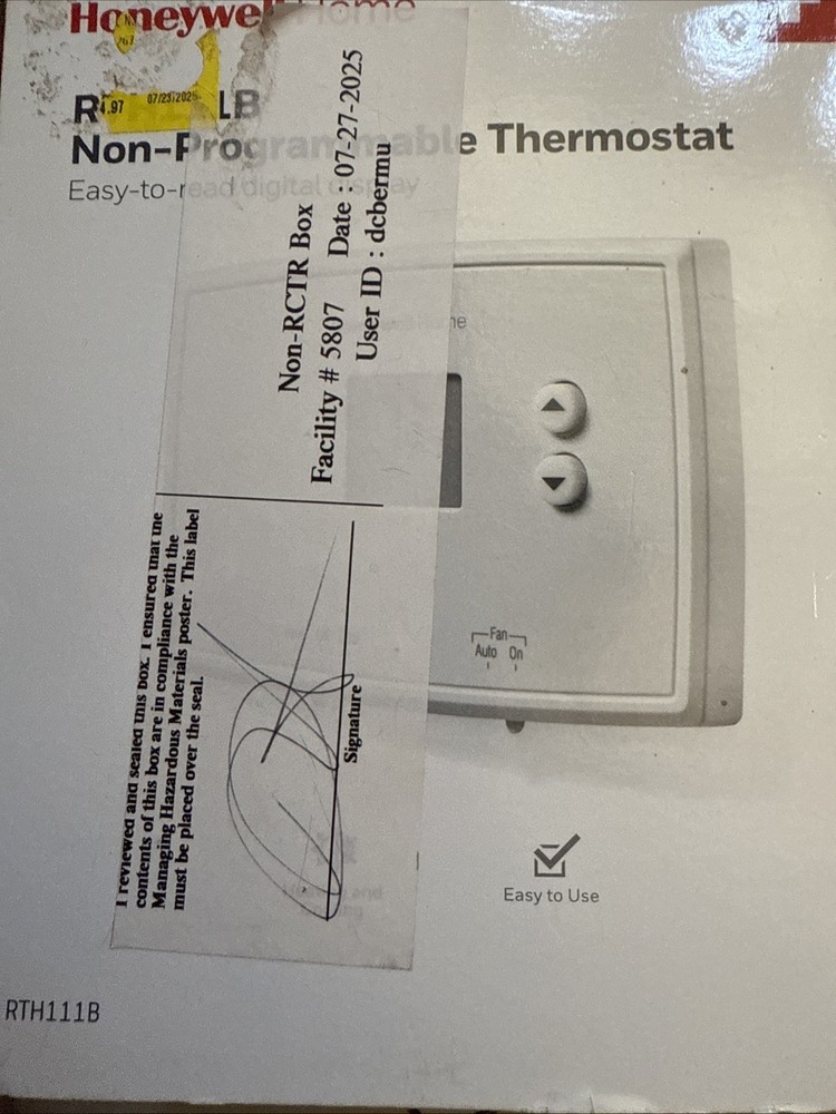 Honeywell RTH111B1024 Digital Non-Programmable Thermostat