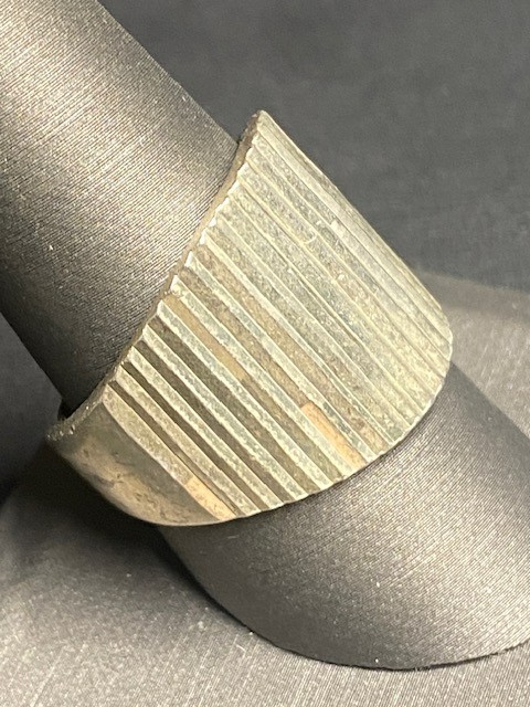 SU MEXICO 925 STERLING SILVER RIBBED FACE RING SIZE 9.5