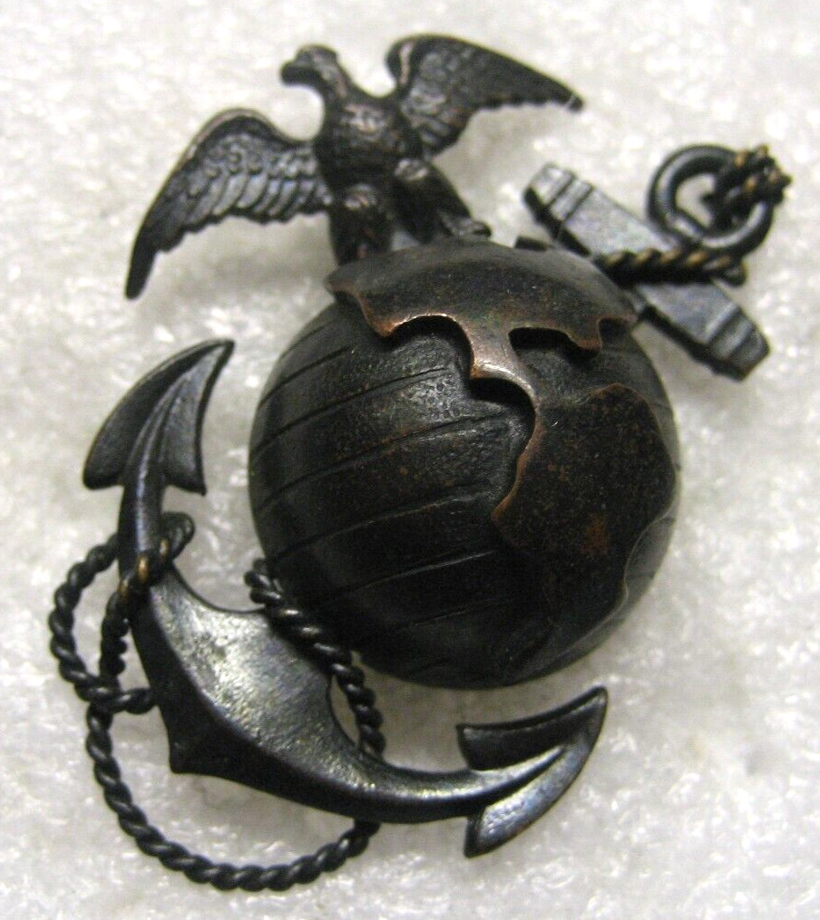 U.S. Marine Corps Officer's Cap Badge 1937 year,pre ww2