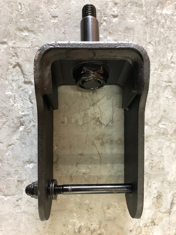 FRMASMB12353 Caster Pride Jazzy (left)