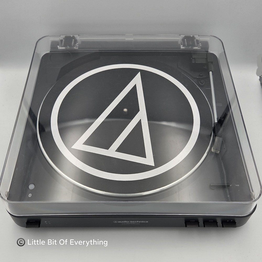 Audio-Technica AT-LP60-BT Black Wireless Turntable w/ Optional Bluetooth TESTED!